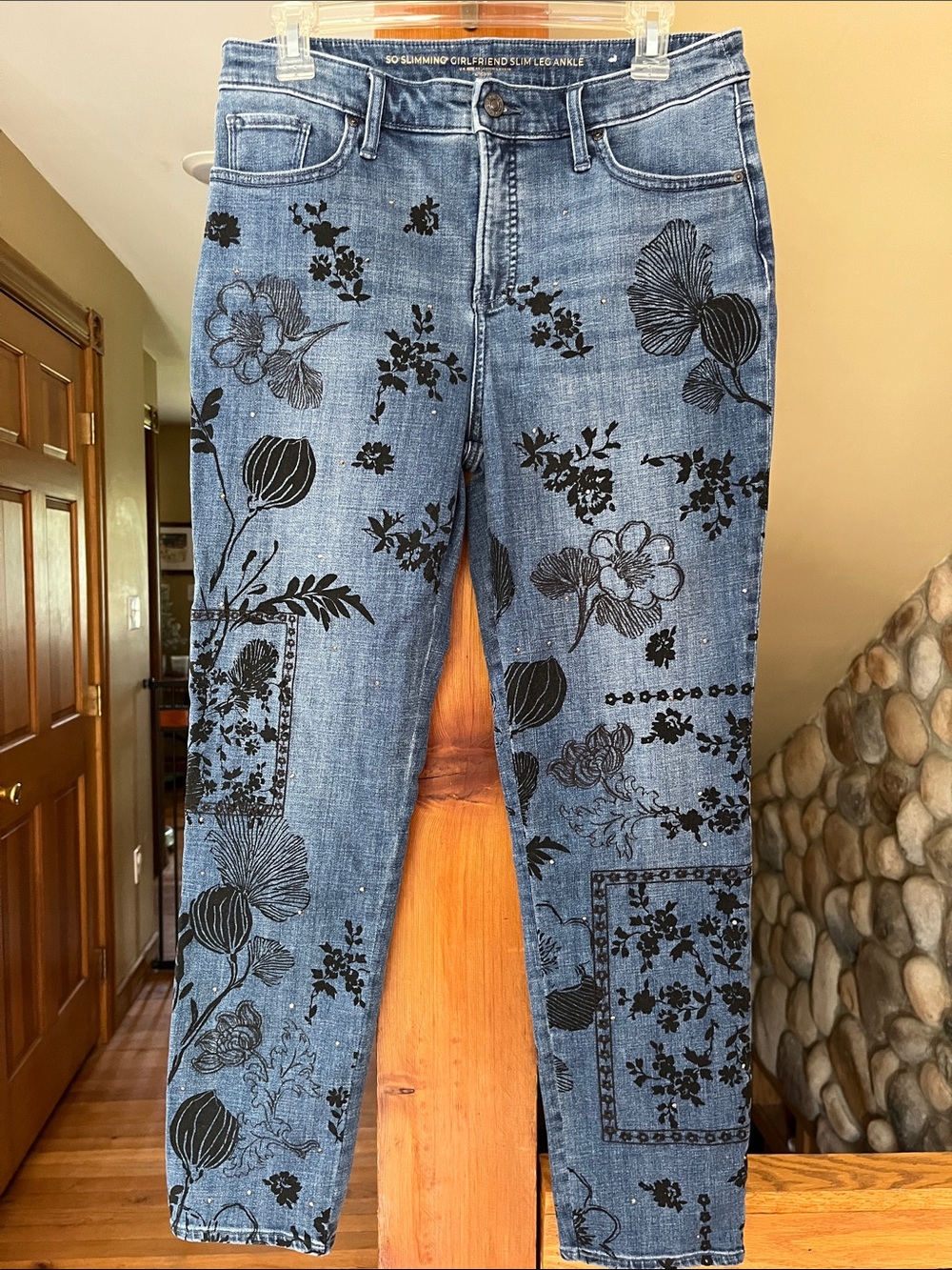 Women’s Chico’s Mixed Media so slimming girlfriend slim leg ankle jeans 8R